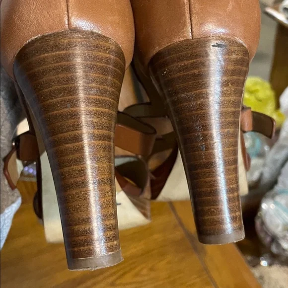 Marc Fisher brown Leather Women's Sandals size 8 - Picture 4 of 7